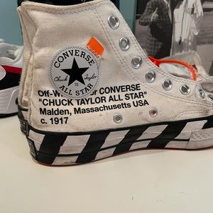 Women’s 8.5 off white converse.
